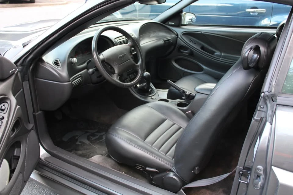 2004 Ford GT - Image 9 of 20