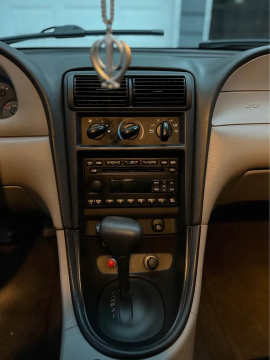 2004 Ford SN95 Mustang - Image 13 of 20