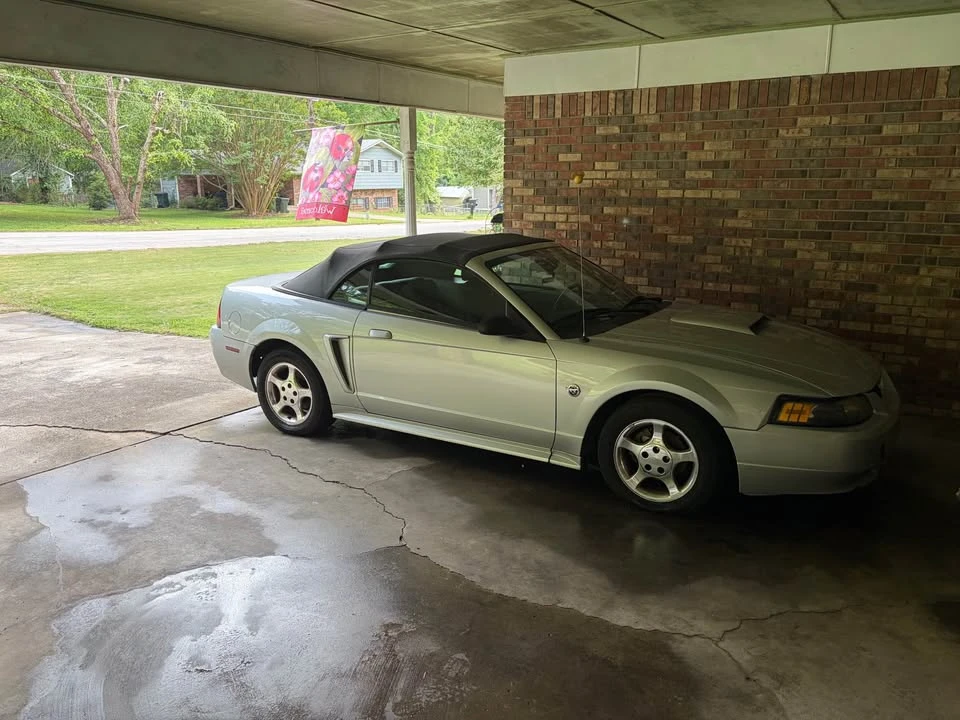 2004 Ford SN95 Mustang - Image 2 of 3