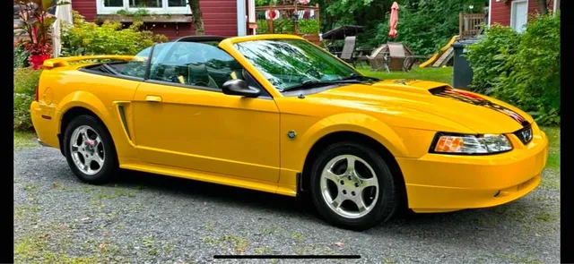 2004 Ford Mustang