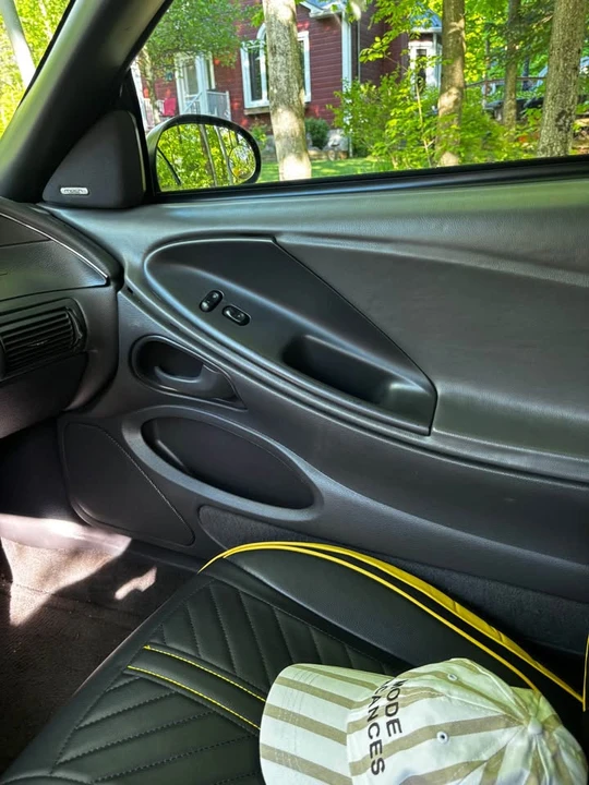 2004 Ford SN95 Mustang - Image 12 of 14