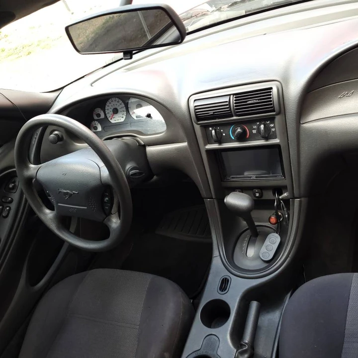 2004 Ford SN95 Mustang - Image 11 of 21