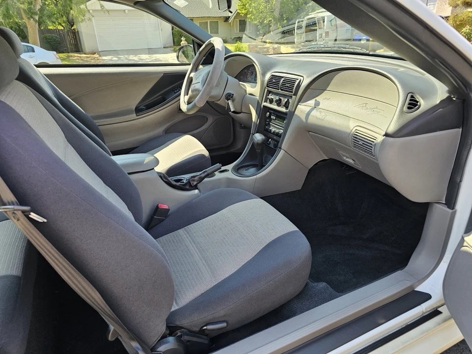 2004 Ford SN95 Mustang - Image 14 of 21