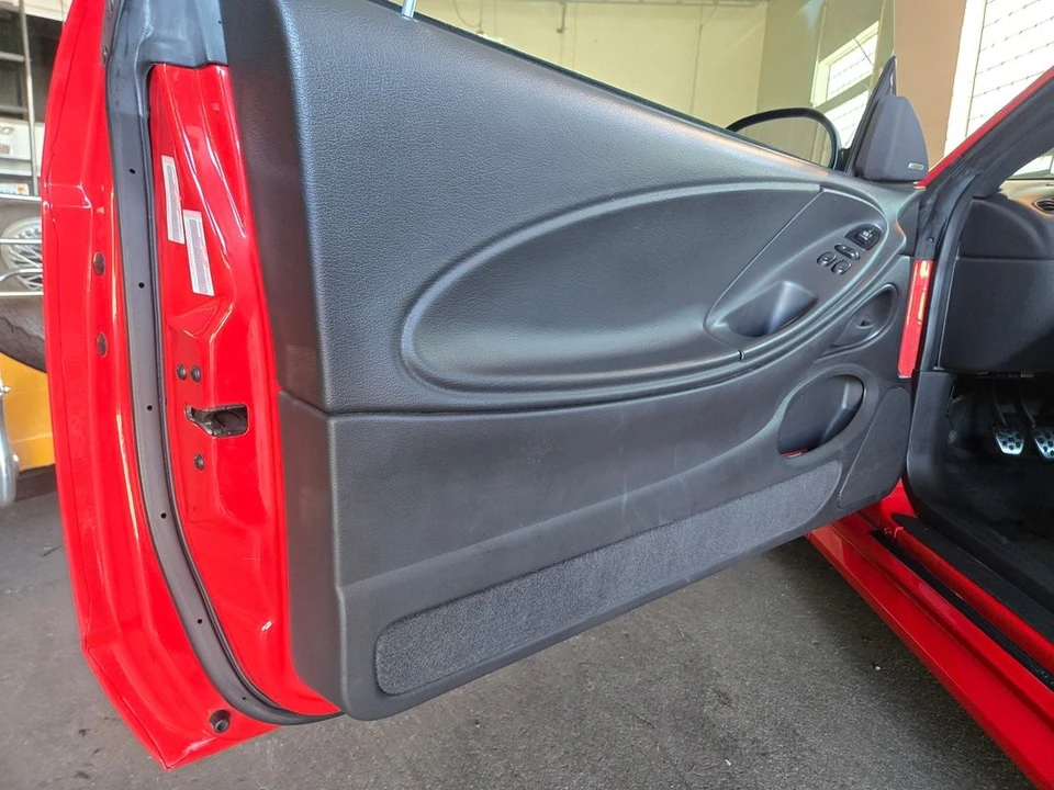 2004 Ford SN95 Mustang - Image 8 of 21