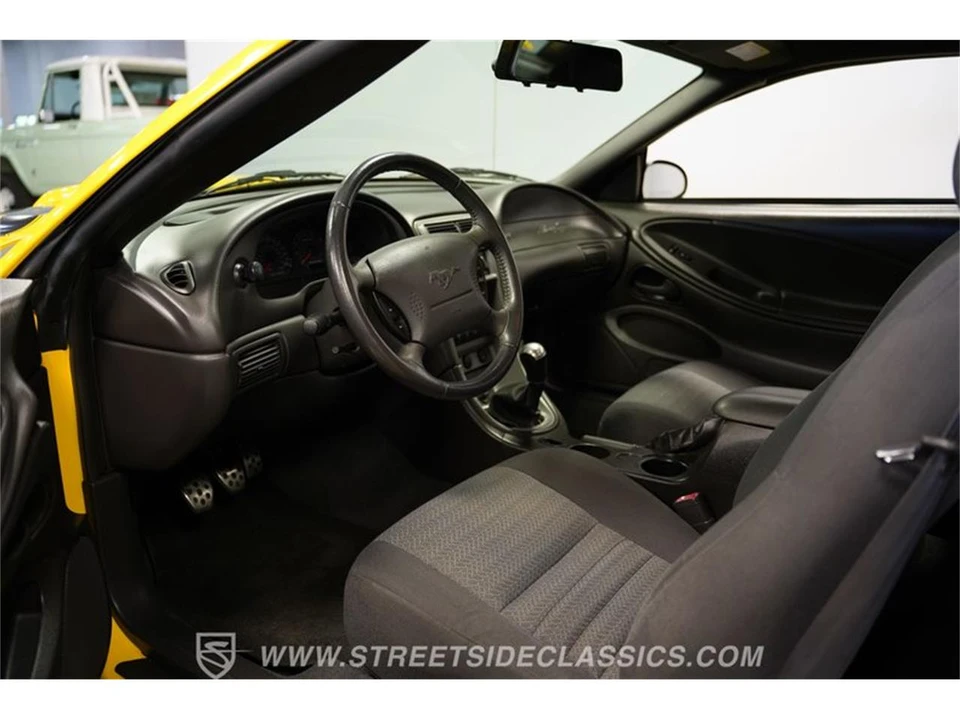 2004 Ford SN95 Mustang - Image 2 of 31