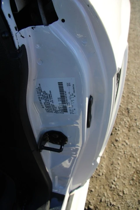 2004 Ford SN95 Mustang - Image 10 of 21