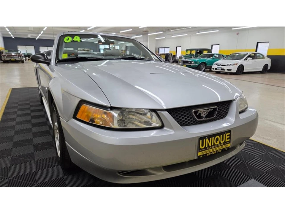 2004 Ford SN95 Mustang - Image 10 of 31