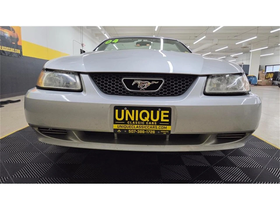 2004 Ford SN95 Mustang - Image 9 of 31