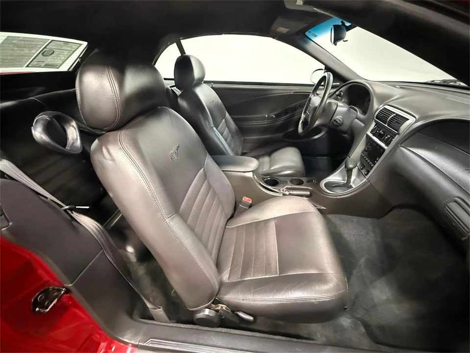 2004 Ford SN95 Mustang - Image 13 of 31