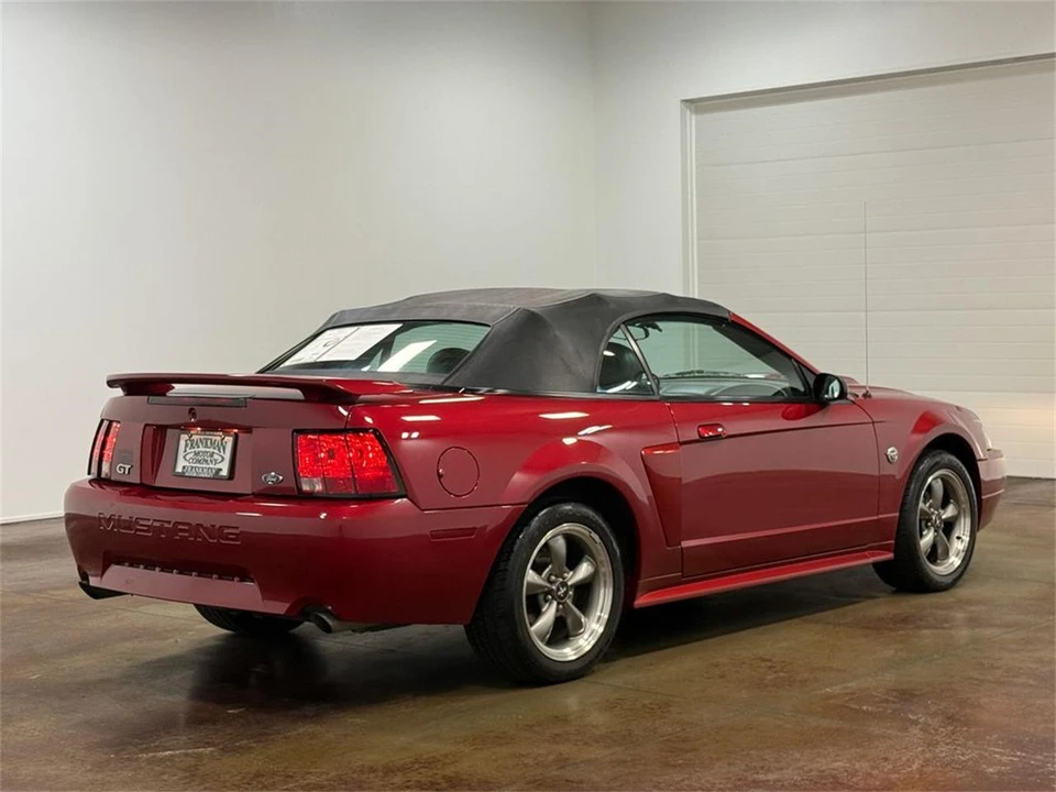 2004 Ford SN95 Mustang - Image 23 of 31