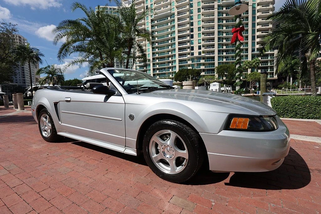 2004 Ford SN95 Mustang - Image 13 of 21