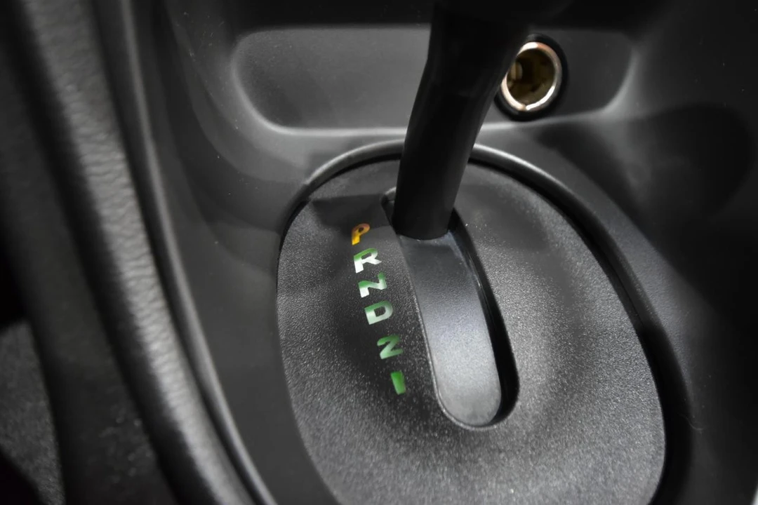 2004 Ford SN95 Mustang - Image 25 of 31