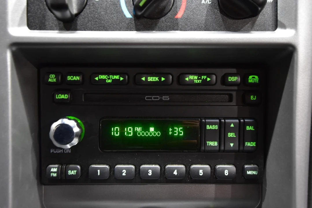 2004 Ford SN95 Mustang - Image 27 of 31