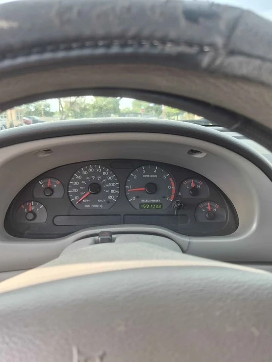 2004 Ford SN95 Mustang - Image 11 of 11