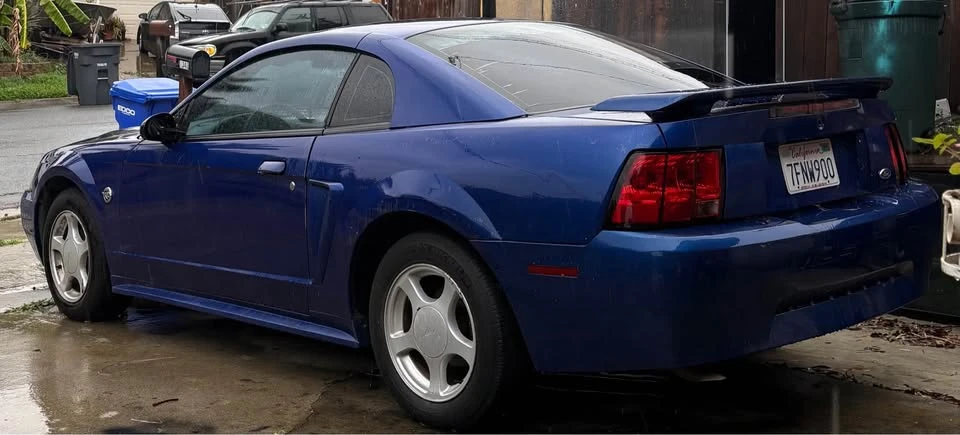 2004 Ford SN95 Mustang - Image 2 of 3