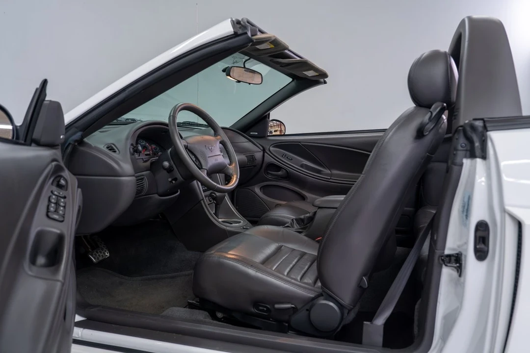 2004 Ford SN95 Mustang - Image 11 of 25