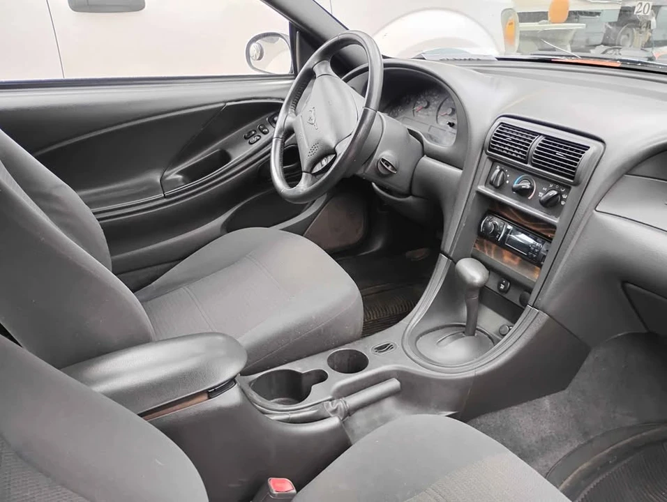 2004 Ford SN95 Mustang - Image 6 of 8