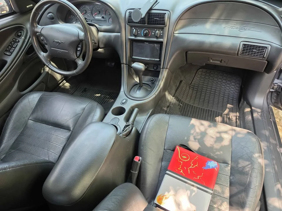 2004 Ford SN95 Mustang - Image 10 of 20