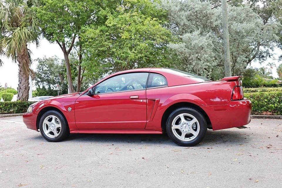 2004 Ford SN95 Mustang - Image 11 of 20