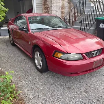 2004 Ford Mustang