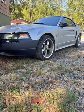 2004 Ford Mustang Base