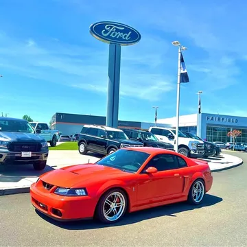 2004 Ford Mustang Cobra SVT Coupe