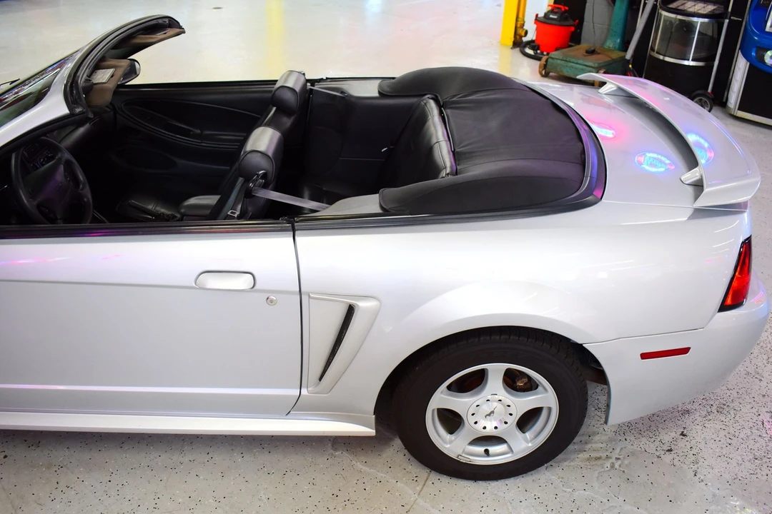 2004 Ford SN95 Mustang - Image 19 of 20