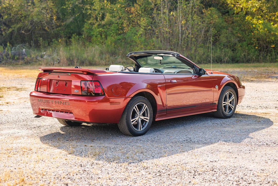 2004 Ford SN95 Mustang - Image 11 of 31
