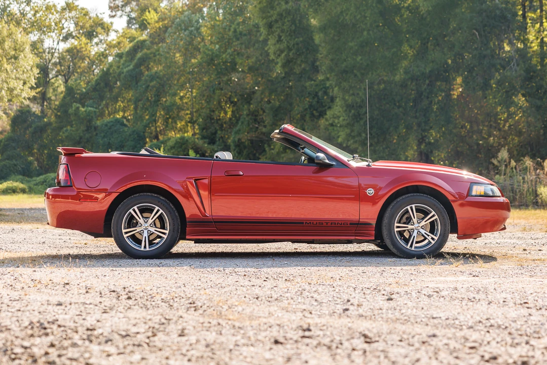 2004 Ford SN95 Mustang - Image 12 of 31