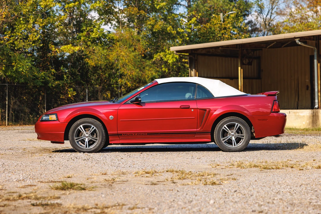 2004 Ford SN95 Mustang - Image 8 of 31