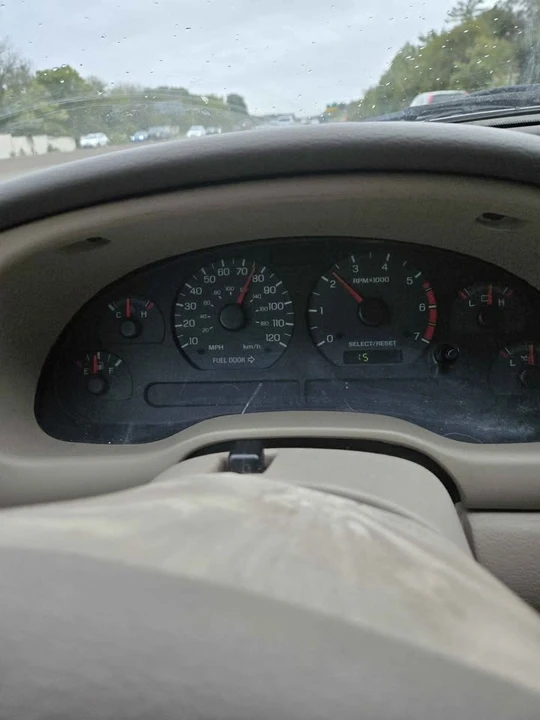2004 Ford SN95 Mustang - Image 2 of 3