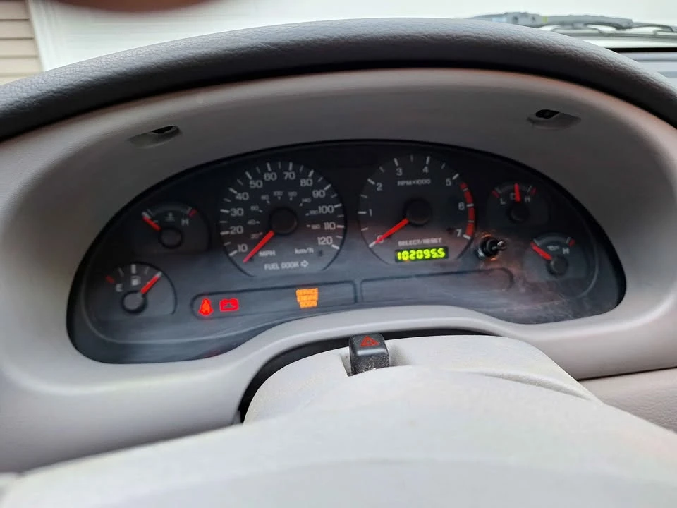2004 Ford SN95 Mustang - Image 8 of 9