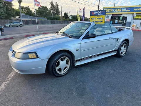 2004 Ford Mustang Convertible 2D
