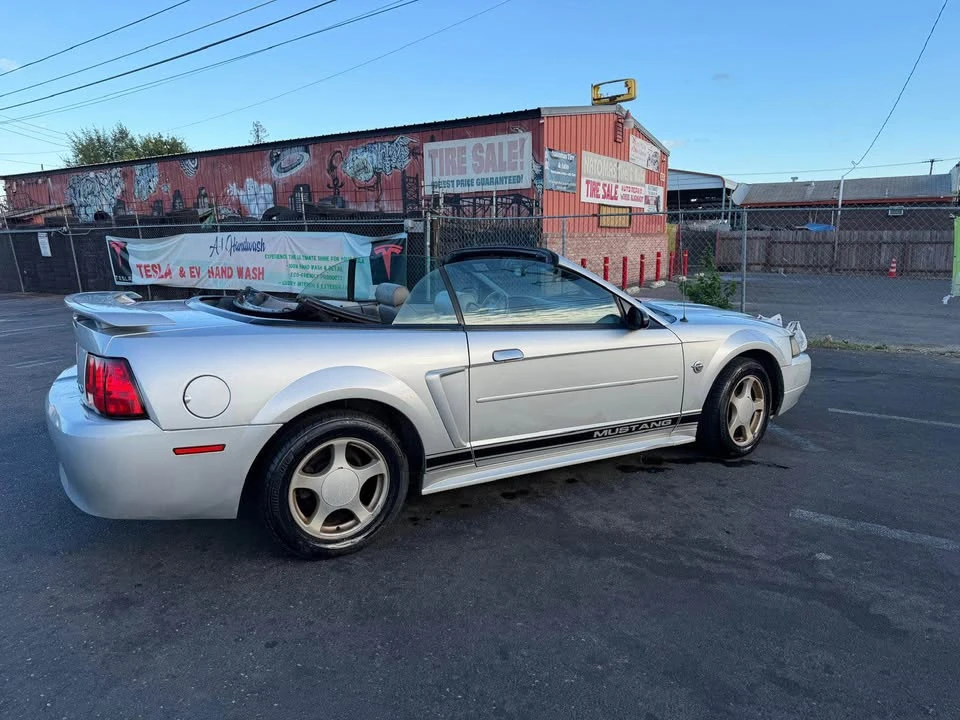 2004 Ford SN95 Mustang - Image 9 of 15