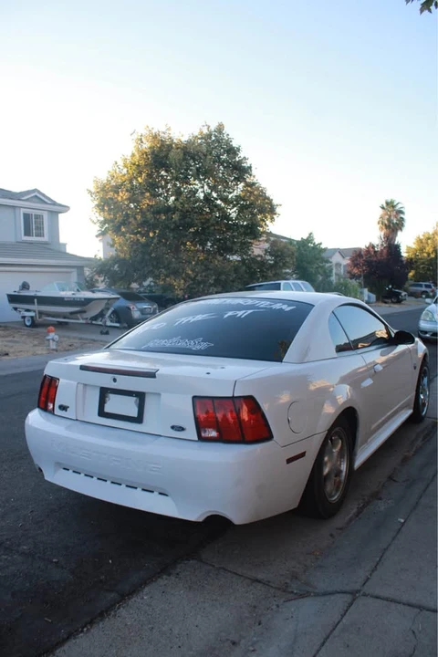 2004 Ford SN95 Mustang - Image 2 of 3