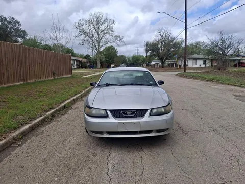 2004 Ford Mustang Coupe 2D