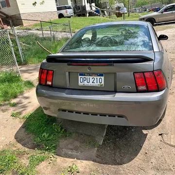 2004 Ford Mustang Coupe