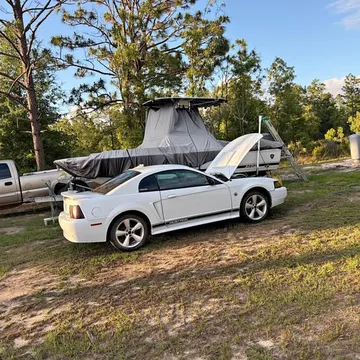 2004 Ford Mustang Coupe