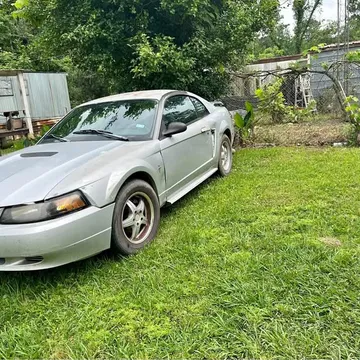 2004 Ford Mustang Coupe