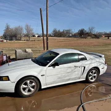 2004 Ford Mustang Coupe