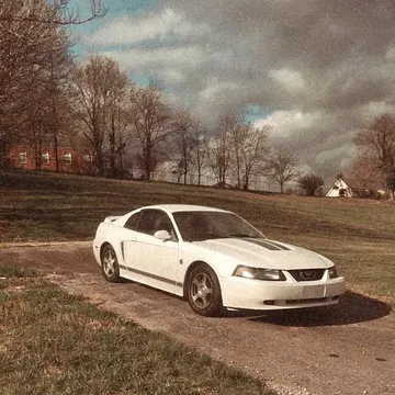 2004 Ford Mustang Coupe