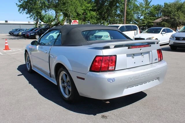 2004 Ford Mustang - Image 10 of 16