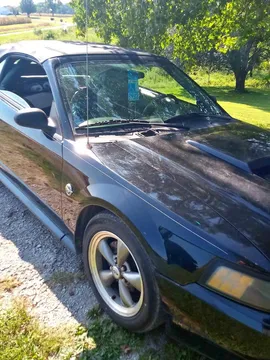 2004 Ford Mustang Deluxe Convertible 2D