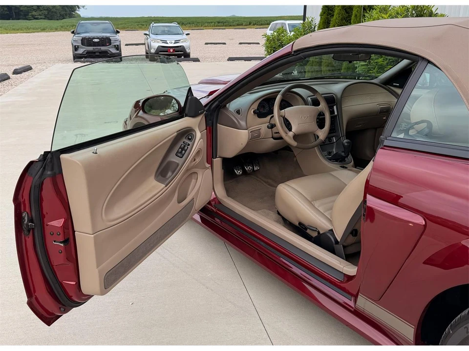 2004 Ford SN95 Mustang - Image 15 of 31