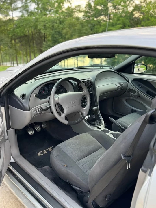 2004 Ford SN95 Mustang - Image 7 of 12
