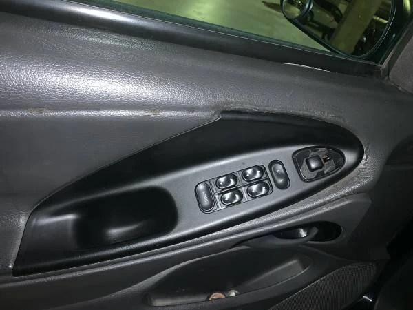 2004 Ford SN95 Mustang - Image 8 of 16