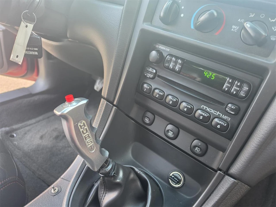 2004 Ford SN95 Mustang - Image 23 of 31