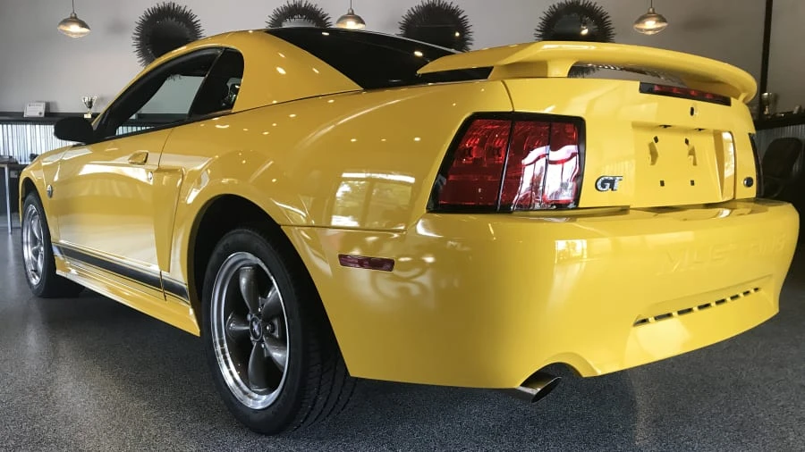 2004 Ford SN95 Mustang - Image 2 of 3