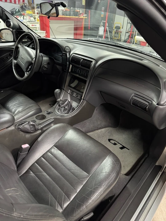2004 Ford SN95 Mustang - Image 11 of 21