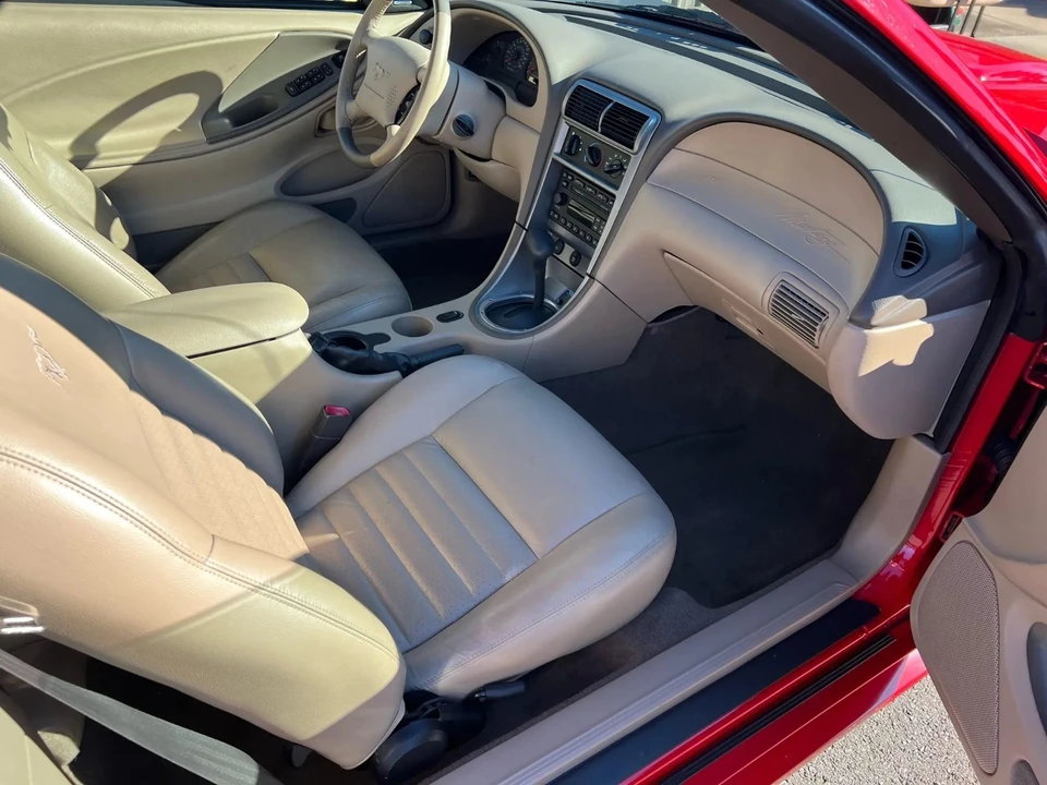 2004 Ford SN95 Mustang - Image 9 of 10